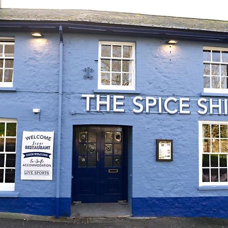 Отель The Spice Ship Уэймут Экстерьер фото